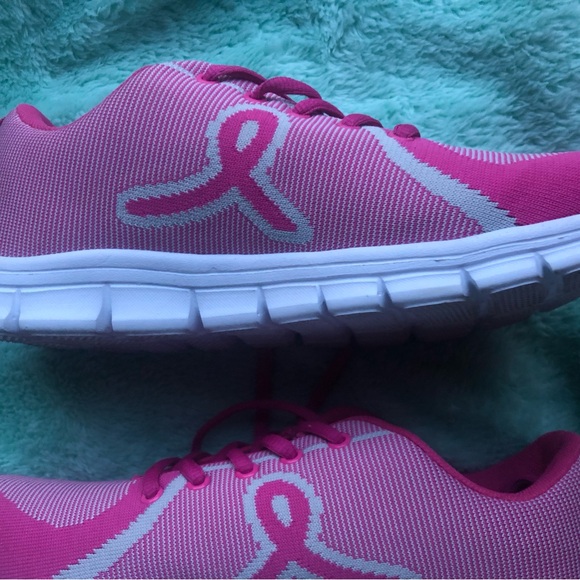 Pink ribbon sneakers - Picture 3 of 8